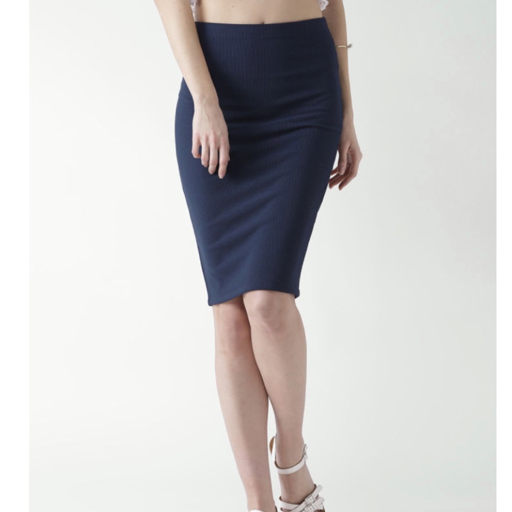 Forever 21 High Waisted Navy Blue Skirt - Picture 3 of 3